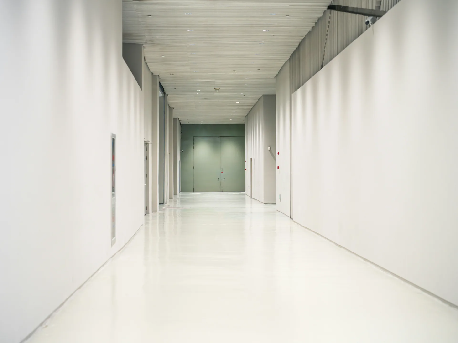 white epoxy commercial floor in a Minneapolis corridor