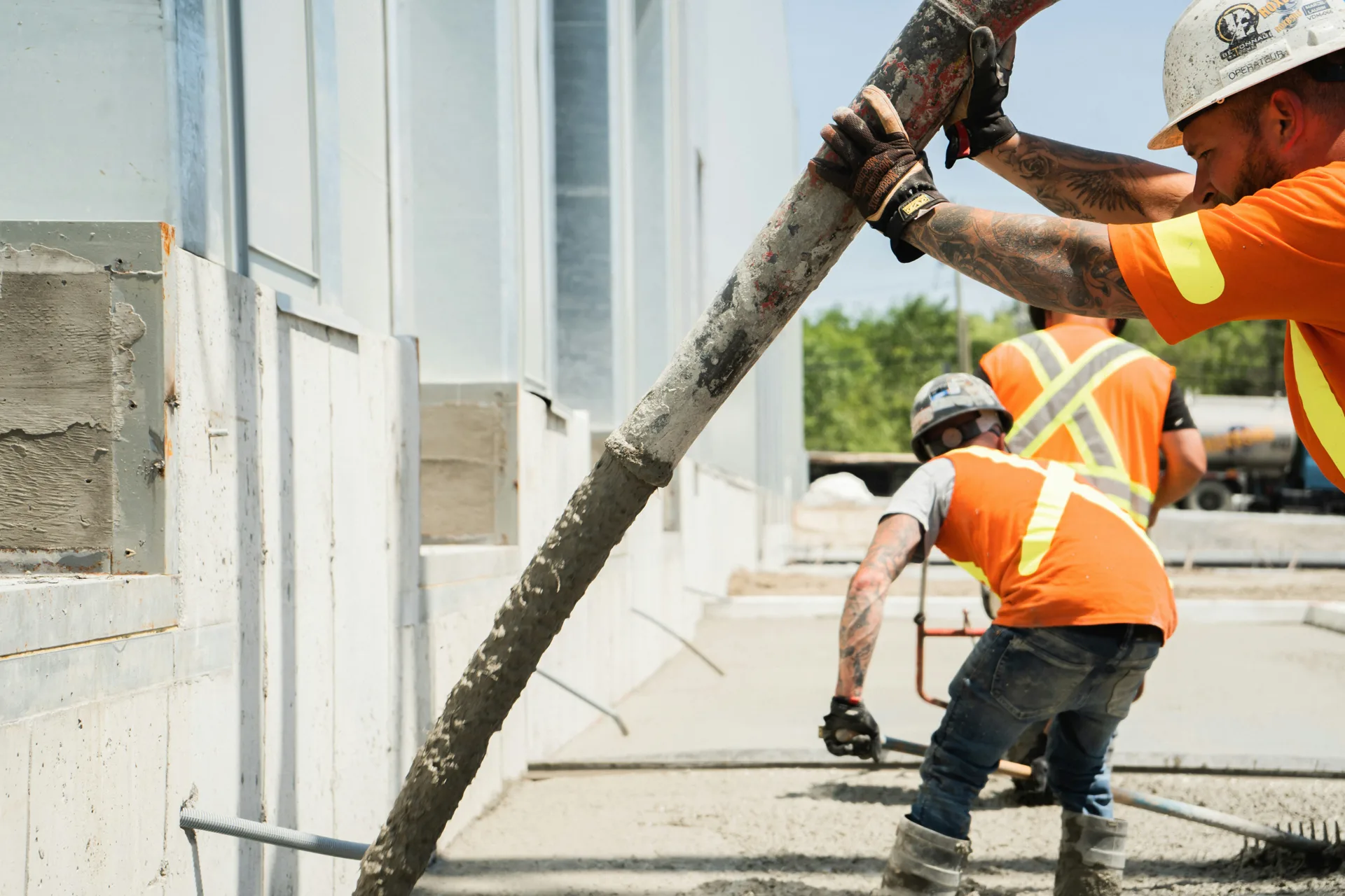 crew casting a tilt-up concrete wall panel in Minneapolis